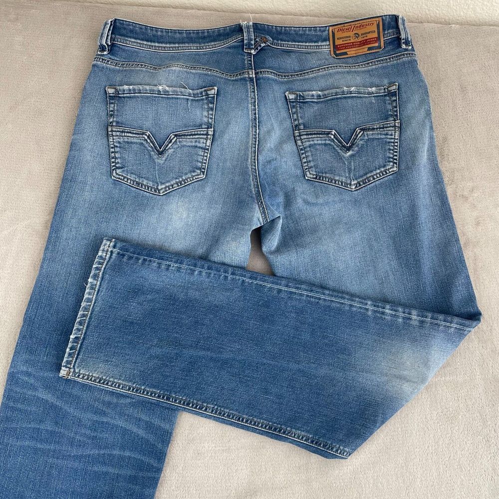 DIESEL Larkee Jeans Men 38x33 Blue Regular Straight Distressed Grunge Whiskering